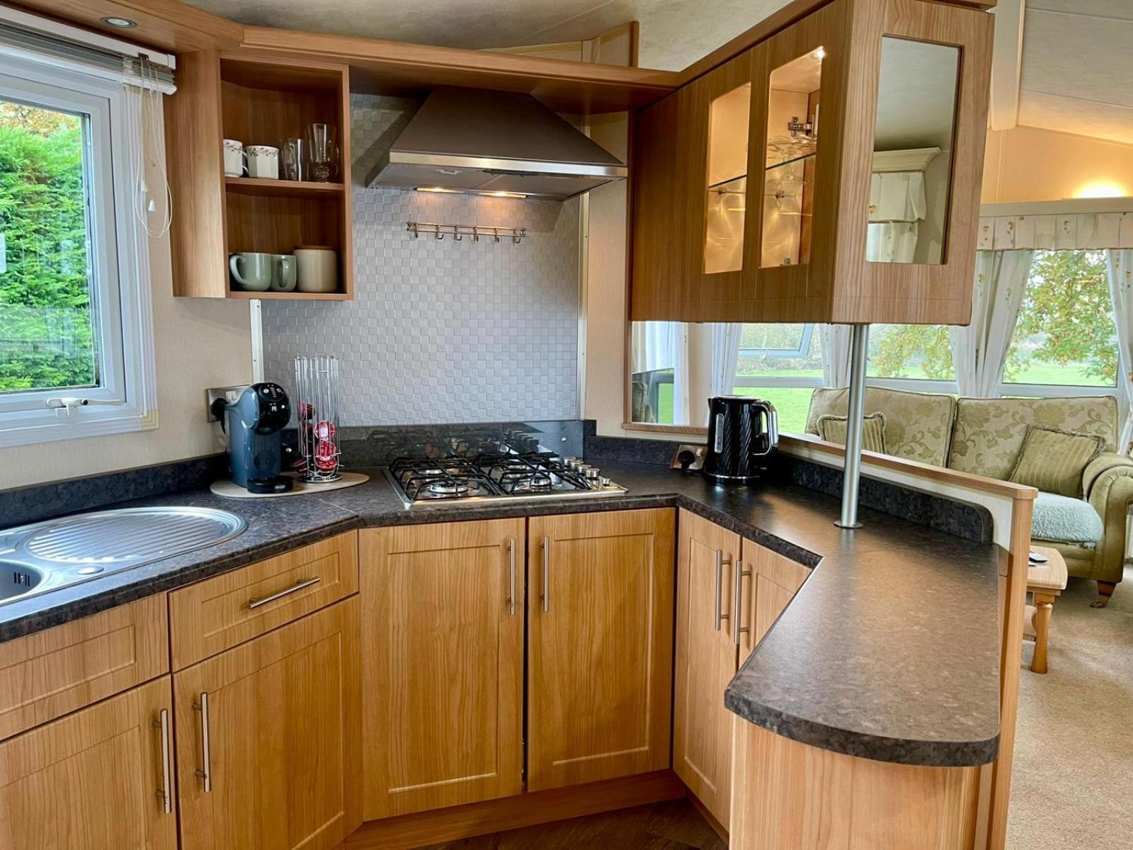 Severnside Boat And Caravan Park Gloucestershire - Caravan 1 Deerhurst Zewnętrze zdjęcie